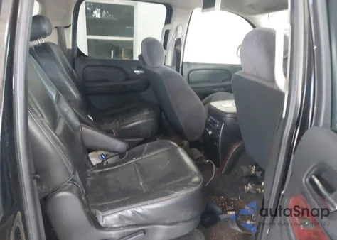 2009 Cadillac Escalade Esv Luxury from USA, damaged, VIN 1GYFK962X9R100109